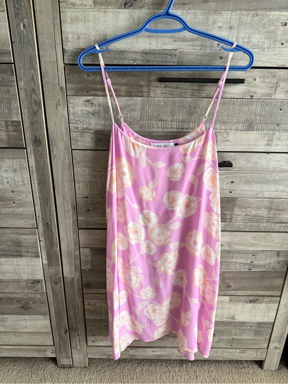 Ava Sky Pink flowy woven dress